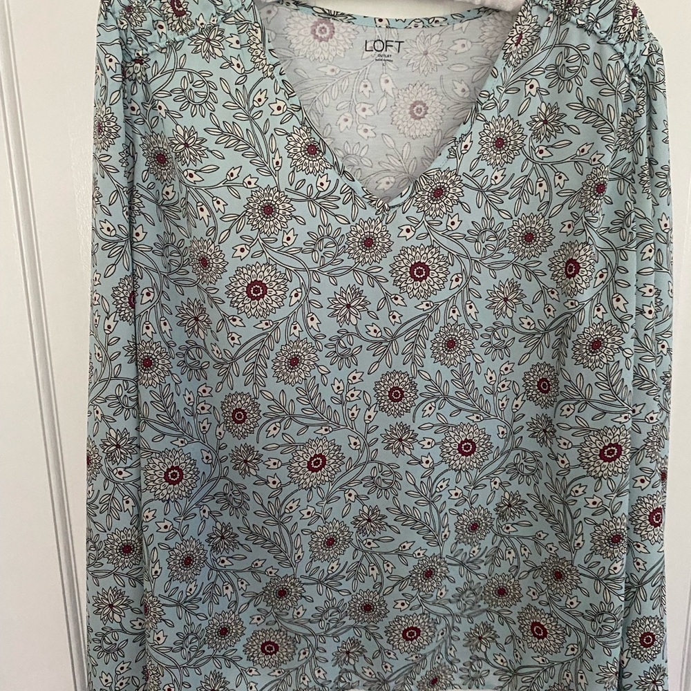 LOFT Green Floral Long Sleeve Blouse